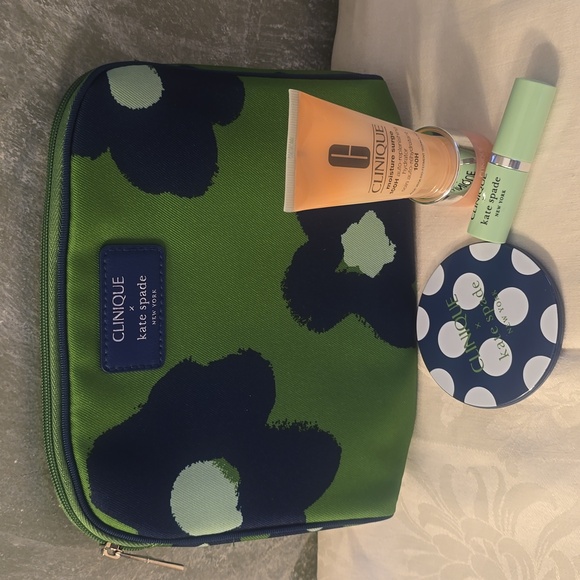 Clinique & Kate Spade Green and Blue Cosmetic Bag Set - Picture 9 of 9